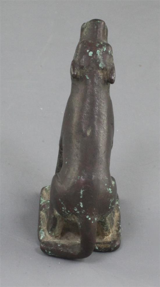 A Chinese archaic bronze wolf figure, probably Han dynasty, 2nd century B.C. - 2nd century A.D., 6.7cm high